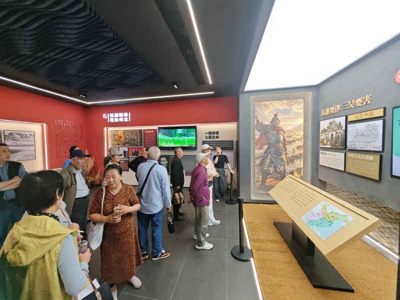 2026.10.16秋光承暖意,检情伴重阳—鸠江区检察院组织开展重阳节主题活动4.jpg